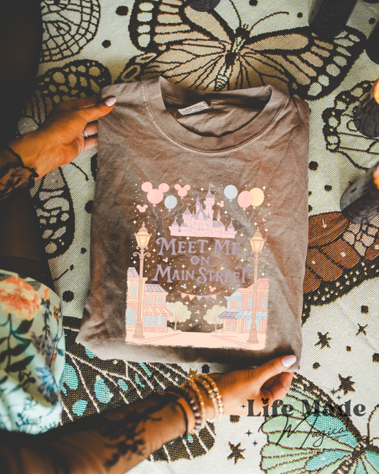 Meet Me On Main Street Adult Short Sleeve Tee